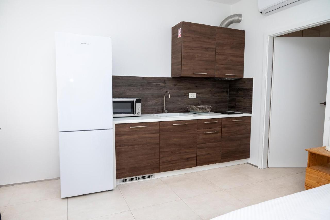 Luxury Apartments Jolara Mimice Eksteriør bilde